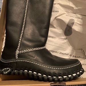 New Nike Boots Sz 8